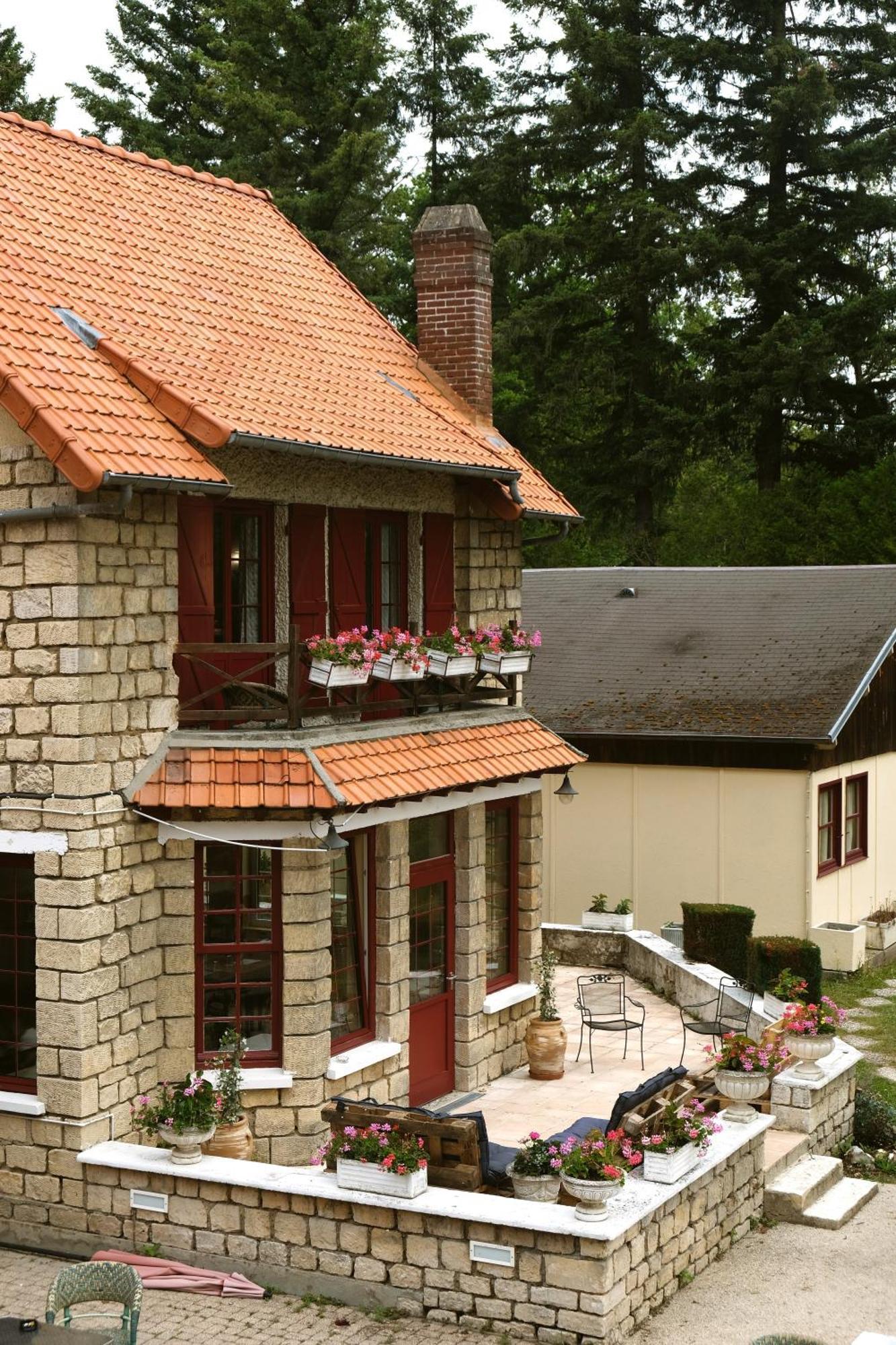 Hostellerie Du Lys Lamorlaye Luaran gambar