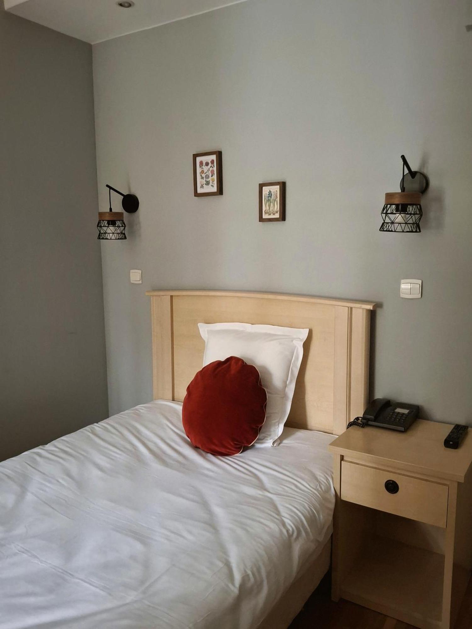 Hostellerie Du Lys Lamorlaye Luaran gambar