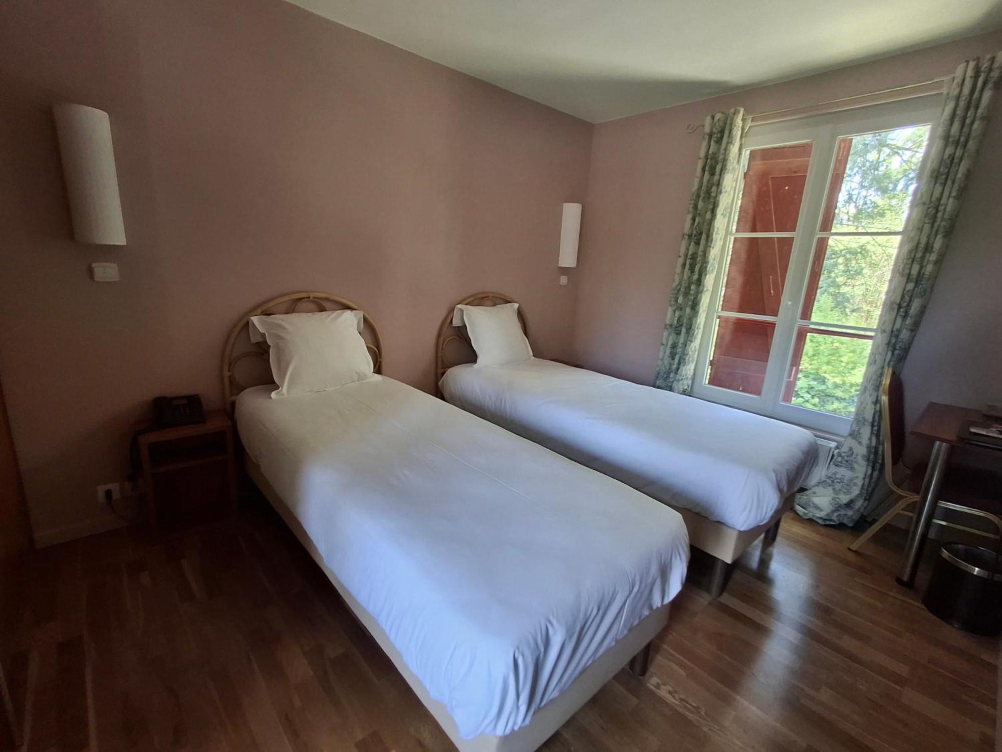 Hostellerie Du Lys Lamorlaye Luaran gambar