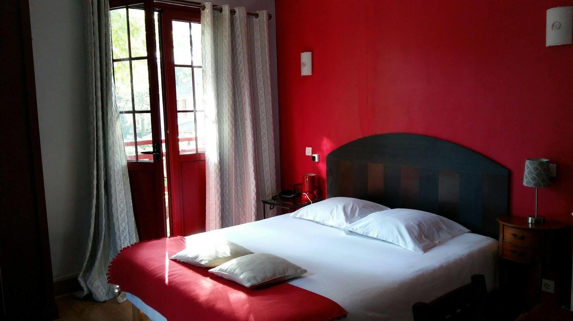 Hostellerie Du Lys Lamorlaye Luaran gambar