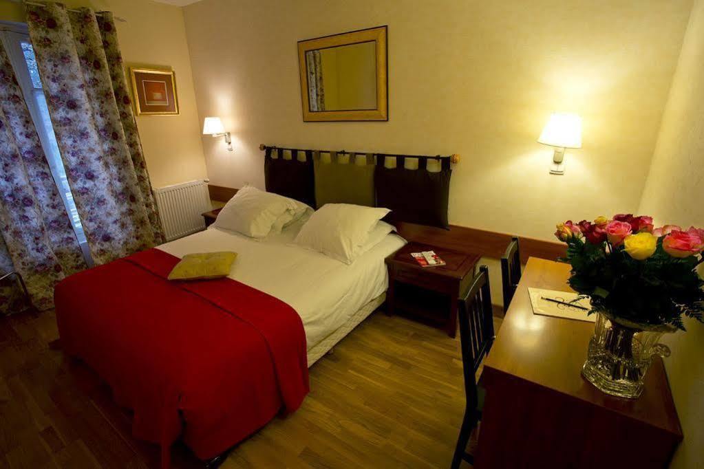 Hostellerie Du Lys Lamorlaye Luaran gambar